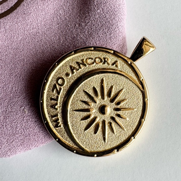 Jane Win Original Coin Pendant - Picture 7 of 11